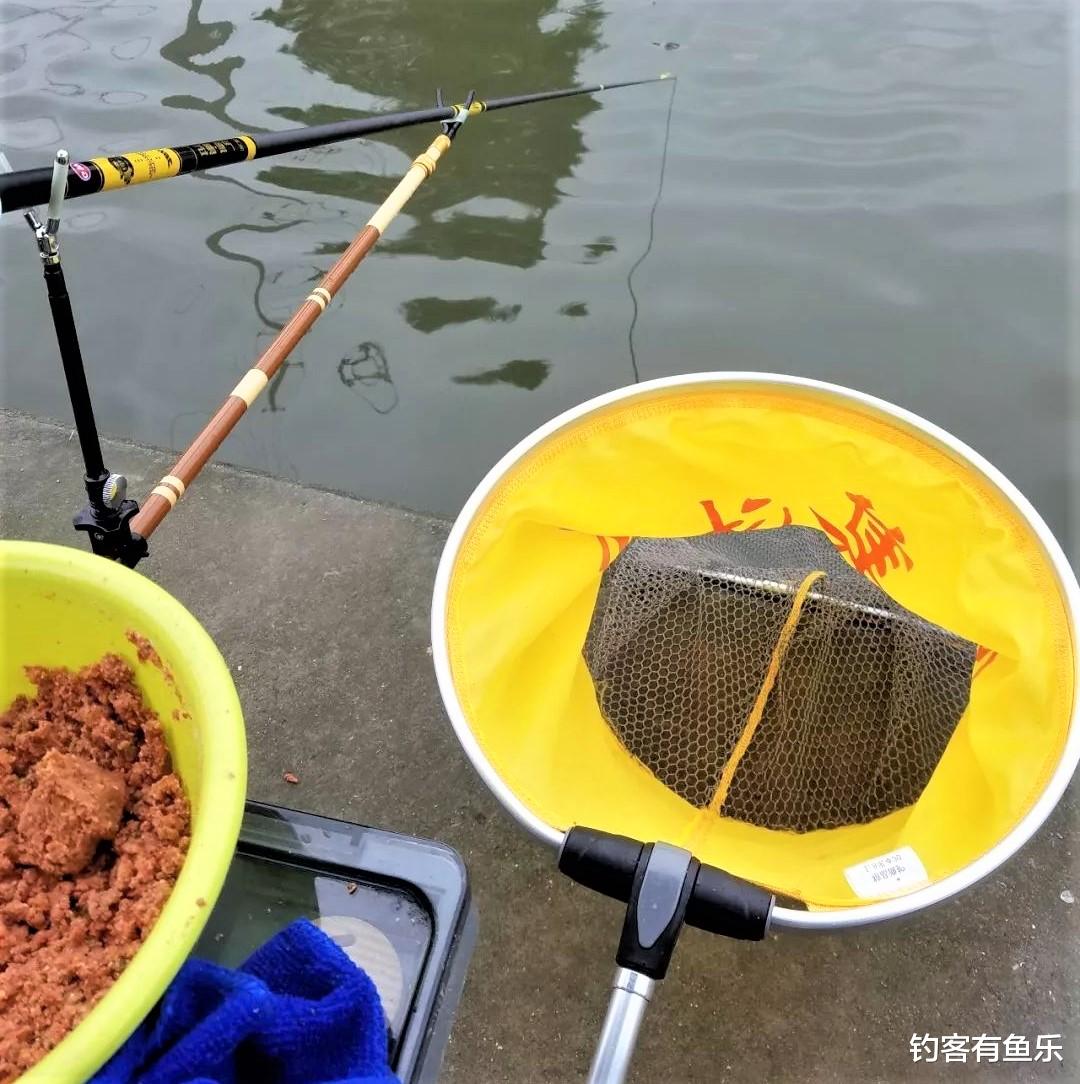 饵料|夏天钓鱼找钓点，在这几个地方作钓，别说是钓鱼，就是虾也钓不到