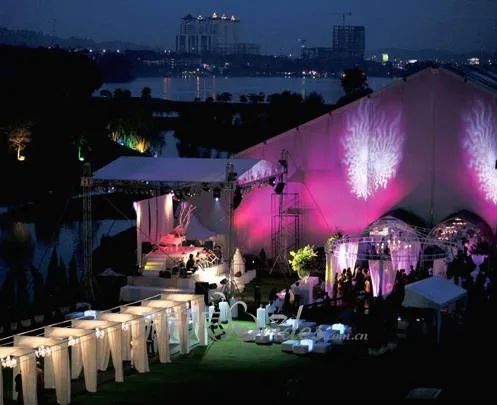 胡静|本已退圈生子，为何还拼命捞金？