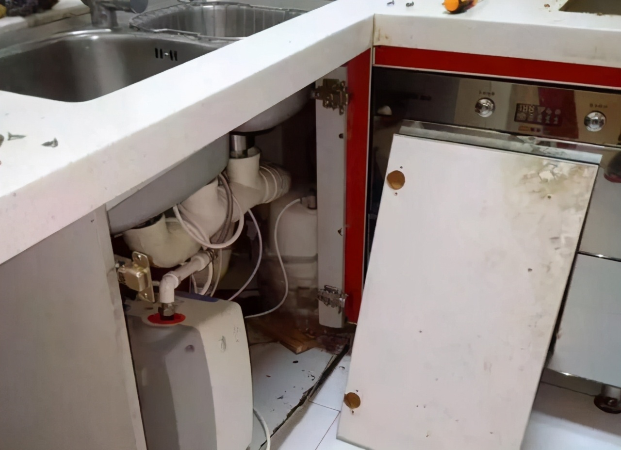 甲醛|越来越多的人厨房不装“橱柜”了，厨房应该这样装，比橱柜好用