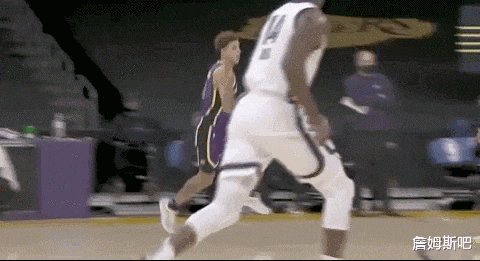 湖人队|湖人上演20分逆转！詹姆斯一记暴力劈扣，现场重复播放了10次