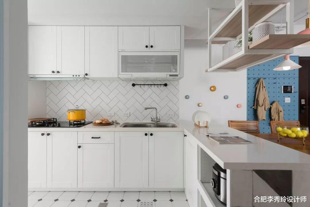 说实话，父母辈的装修，年轻人看不上了，复杂土气，升级后才实用