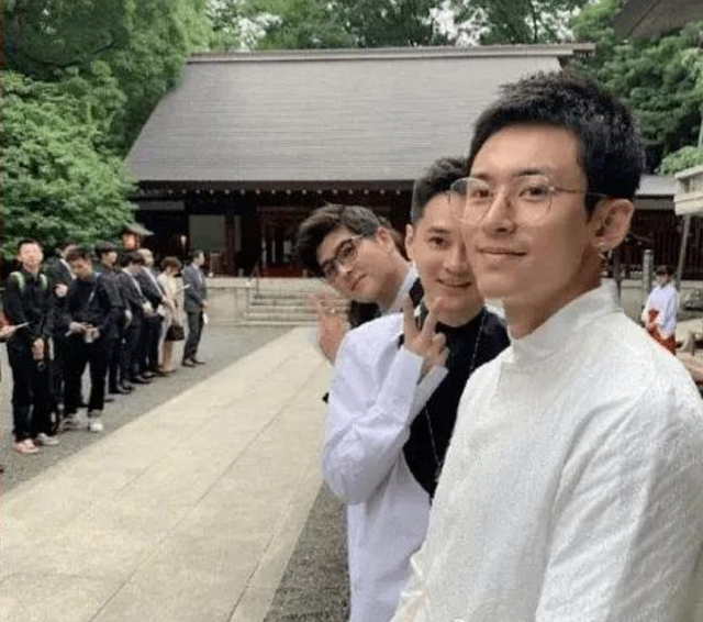 张哲瀚|张哲瀚，小S，在国家民族“荣辱”和“大义”边缘疯狂试探