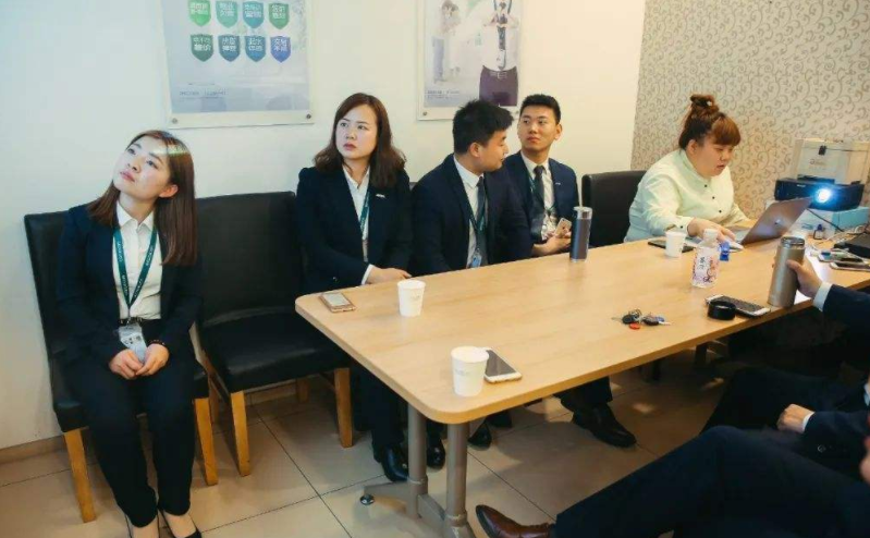 高校|年薪50万以上都是什么学历？答案刺耳却现实，别再自欺欺人了