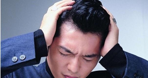 衰老|男性进入衰老期，2处会变大，2处会缩小，自查一下，希望你没有