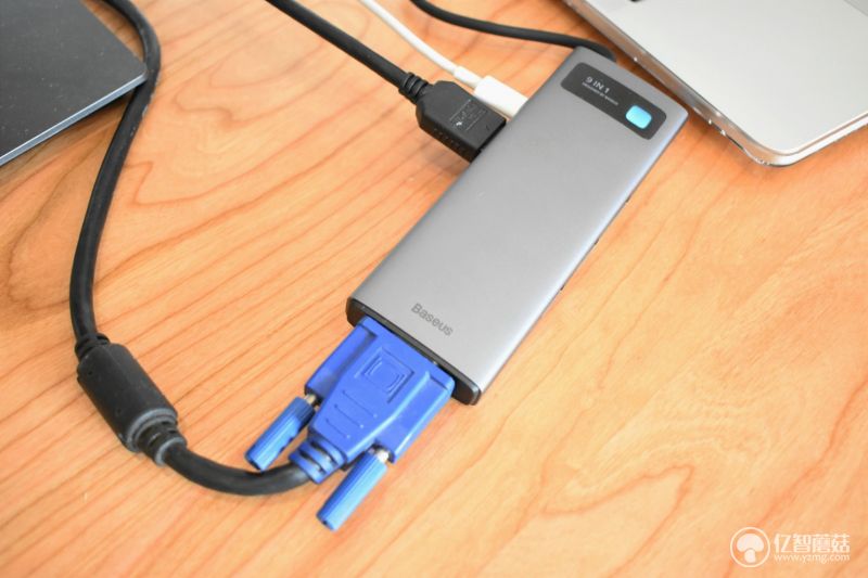 sevokk Macbook的完美搭档！倍思九合一Type-C 扩展坞，为你解决笔记本接口单一的烦恼