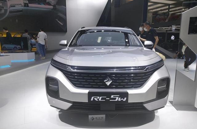 奶豆说育儿|宝骏“玩套路”！RC-5W换名Valli降价卖，这让消费者多寒心