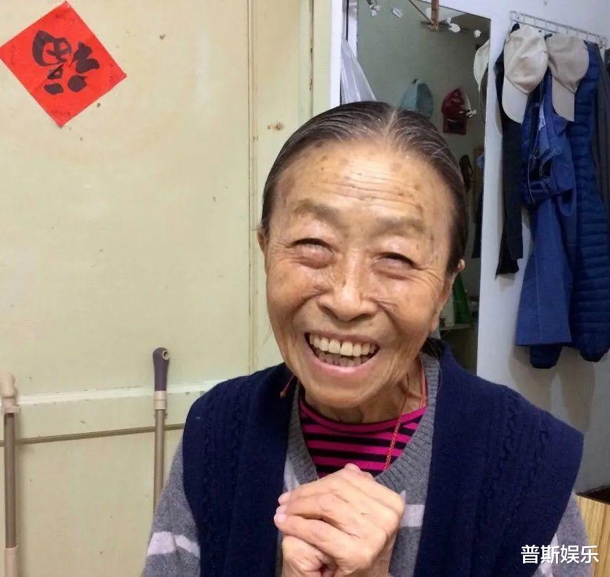 张少华|?“丑娘”张少华的艰辛过往，以及她和两个“儿子”的感人亲情