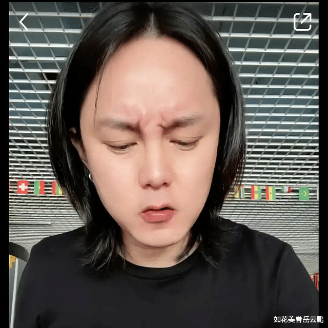 t恤|真的不要过度减肥，看尹正最新照片差点认不出，网友：减肥减蔫了