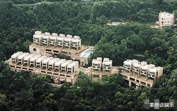 徐子淇|徐子淇不争不抢24岁就嫁入豪门，夫家还给足她尊重、财富，凭啥？