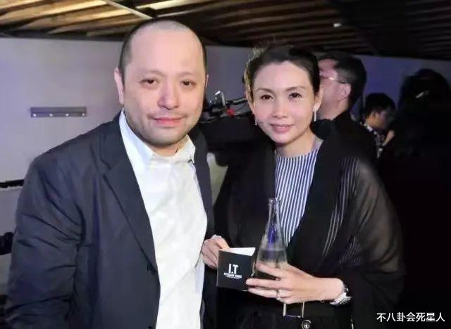 |妈妈美女儿丑，10对明星母女颜值差距大，全因爸爸基因拖后腿