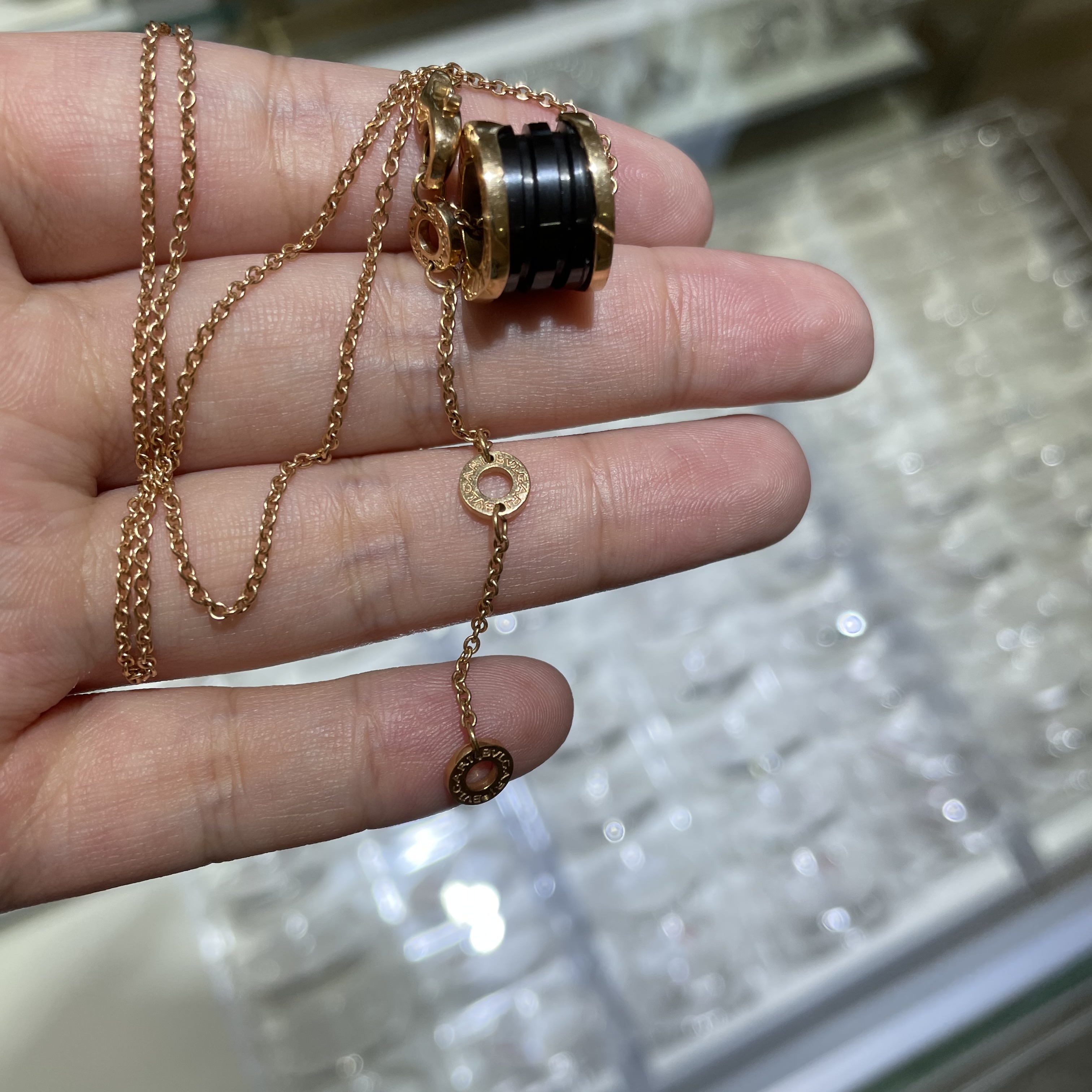 回收黄金的老秦|2w的项链回收才2千？