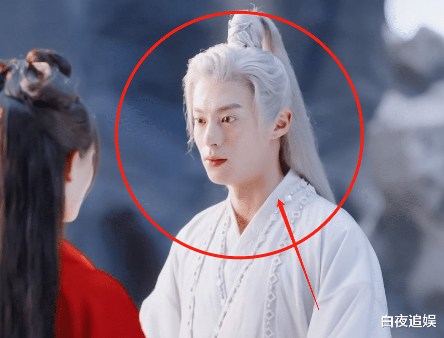 龚俊|本以为男演员白发都跟龚俊一样，看到王鹤棣的《遇龙》，瞬间改观