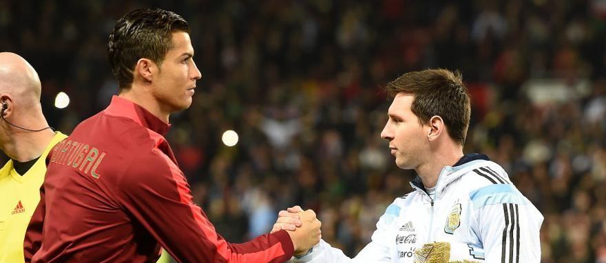 明乐说育儿|当今足坛的最大难题!梅西vsC罗,谁才是世界上最好的足球员?