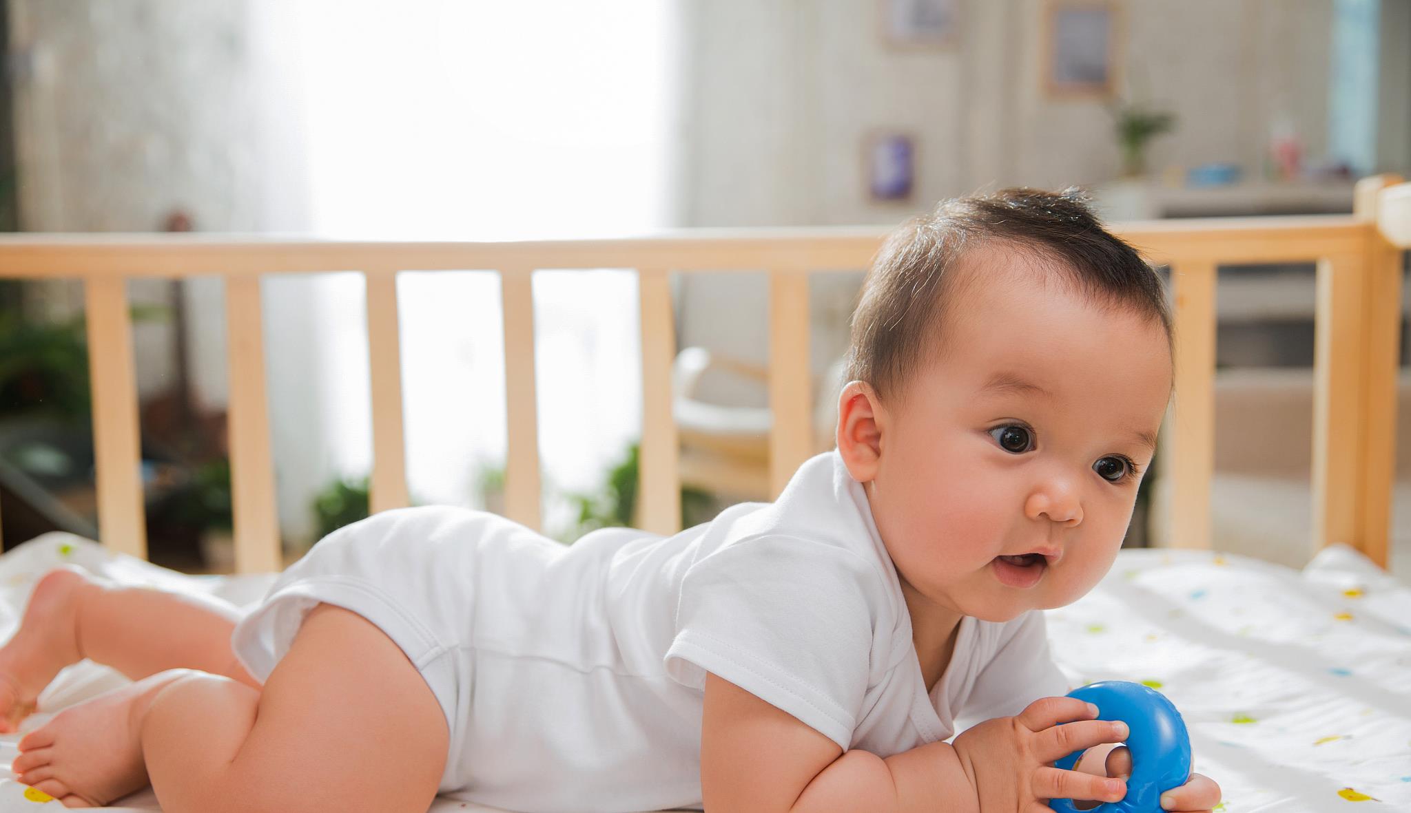 吴洪娜聊说育儿|宝宝秋冬季护理，秋冬季穿衣小妙招，宝宝少得病