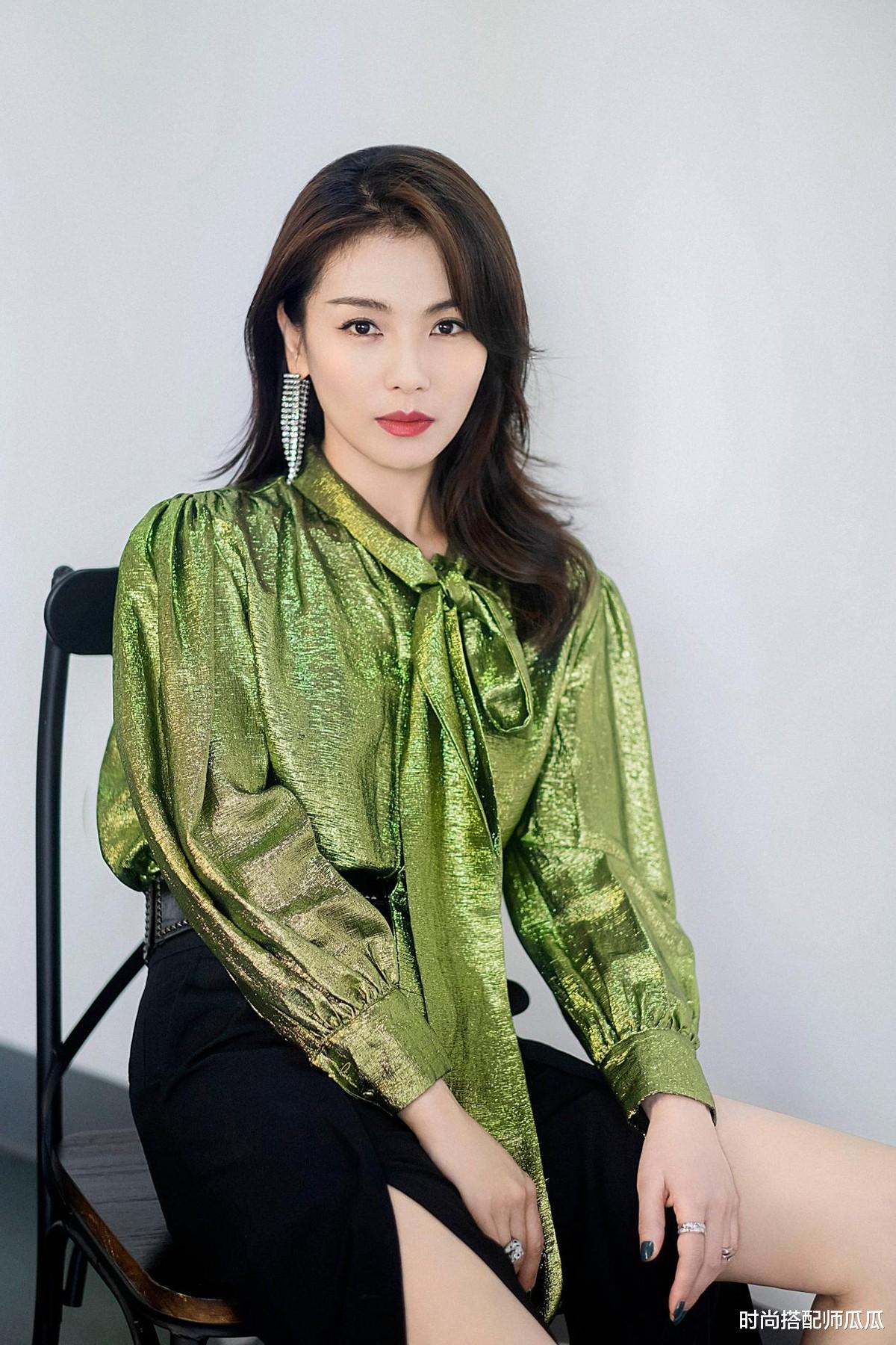 烫发 女人过了45岁,“烫发”要谨记这3要3不要,时尚减龄不显老