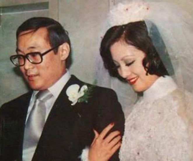 杨紫琼|何莉莉：隐忍43年熬死风流丈夫，独揽70亿家产，秘诀：坚决不离婚