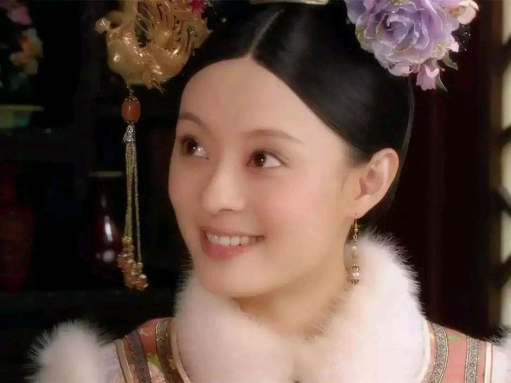 费玉清|甄嬛传：难怪甄嬛“破身”时要剔红烛，你看甄母在家教了她啥？