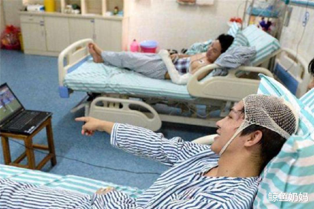 鲸鱼奶妈 还记得2位“夺刀少年”？7年前因救人错过高考，如今上天给了回报