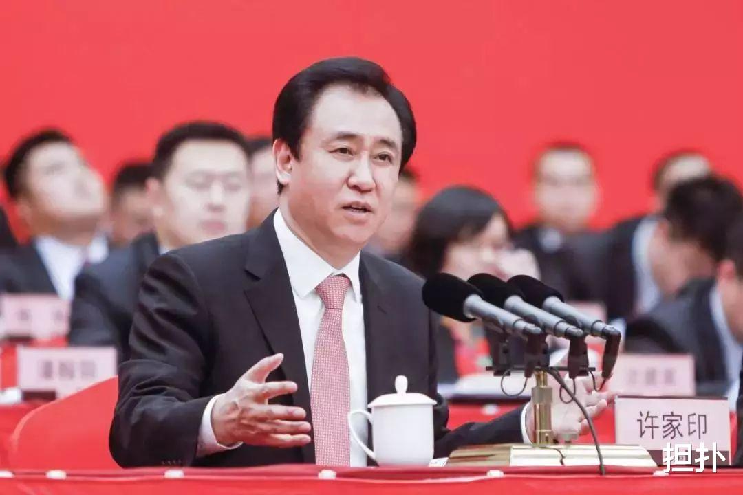 房价|4年还债3千亿，如今一年还可收租4百亿，手里还有3千多亿房产