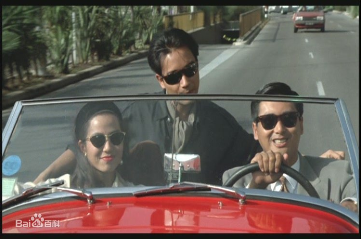 钟楚红|曾拒绝成龙和刘德华的追求！如今61岁的她照片曝光，依旧美艳动人