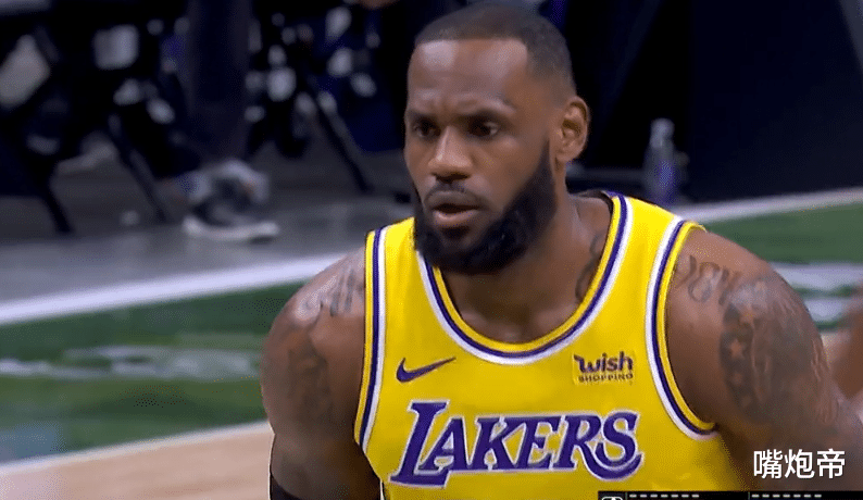 雄鹿队|全力詹回来了！三连击重创雄鹿，2次摊手不满裁判，12分钟轰15分