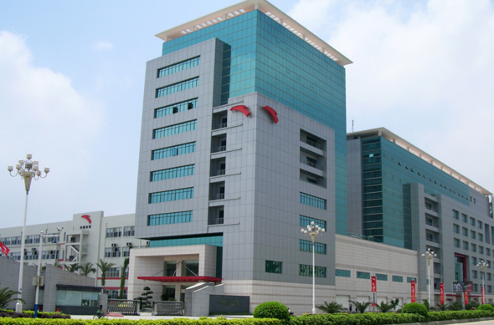 环球鞋网|从4000亿到5000亿,安踏用了4个半月