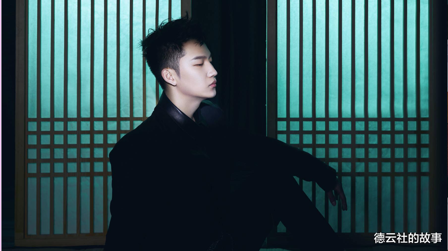 李小萌|岳云鹏和刘筱亭同台演出，一位心里想着徒弟，一位心里想着观众