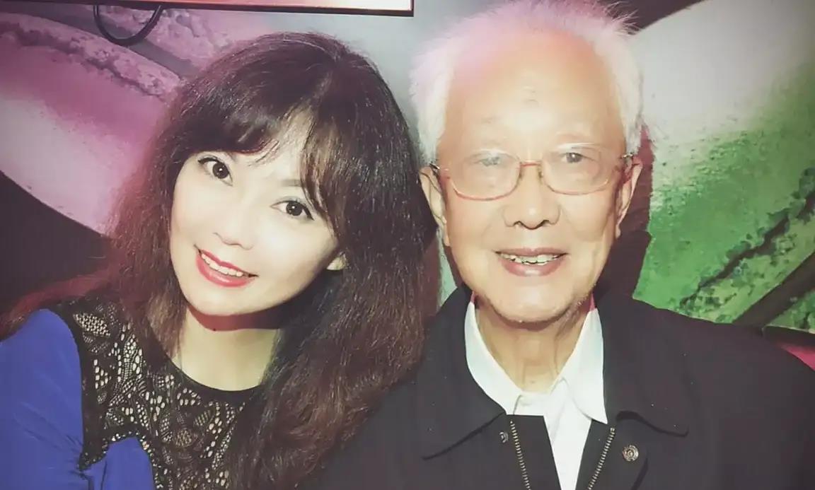 周冰倩|《真的好想你》周冰倩：退圈生子遇大出血，离婚后和前夫成朋友