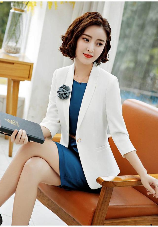 护肤 长期涂抹精华液，三年后肌肤会变成什么样子？说出来你或许不会信
