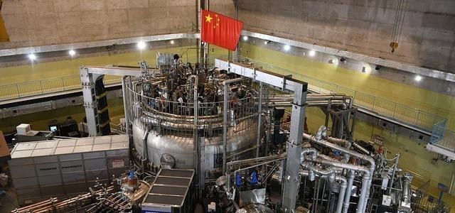 国际热核聚变实验堆 “人造太阳”的大磁铁有多强?花10年研制,磁力能将航母吸离地面