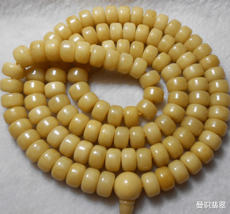 文玩|适合冬天盘的几种文玩，你了解多少？盘玩时要注意什么呢？