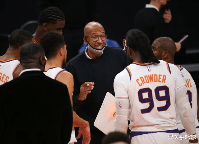 篮网队|湖人太阳前瞻！外媒4大方面分析对比！4比2，结果一边倒？
