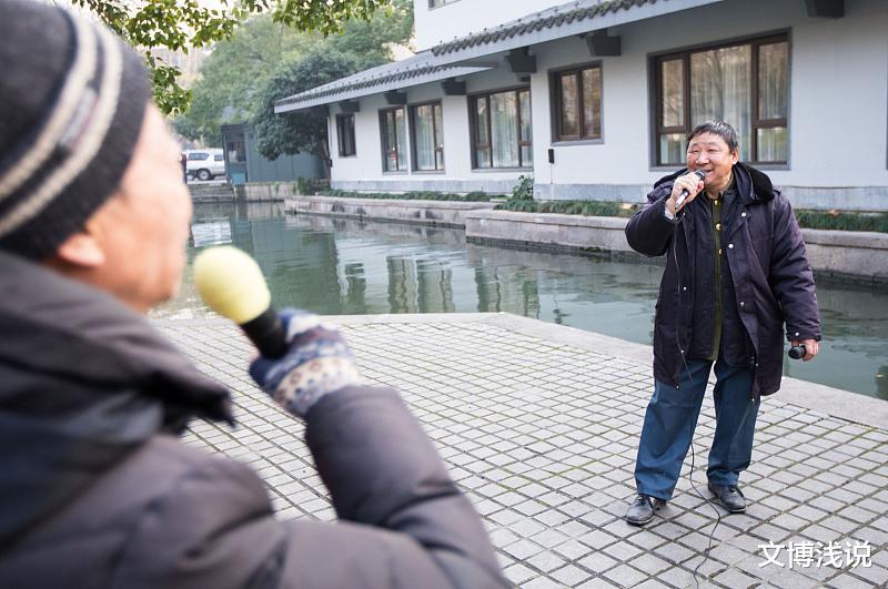 文博浅说|女人爱上偷她内裤的大爷，55岁的女人说：他真是重口味的人！