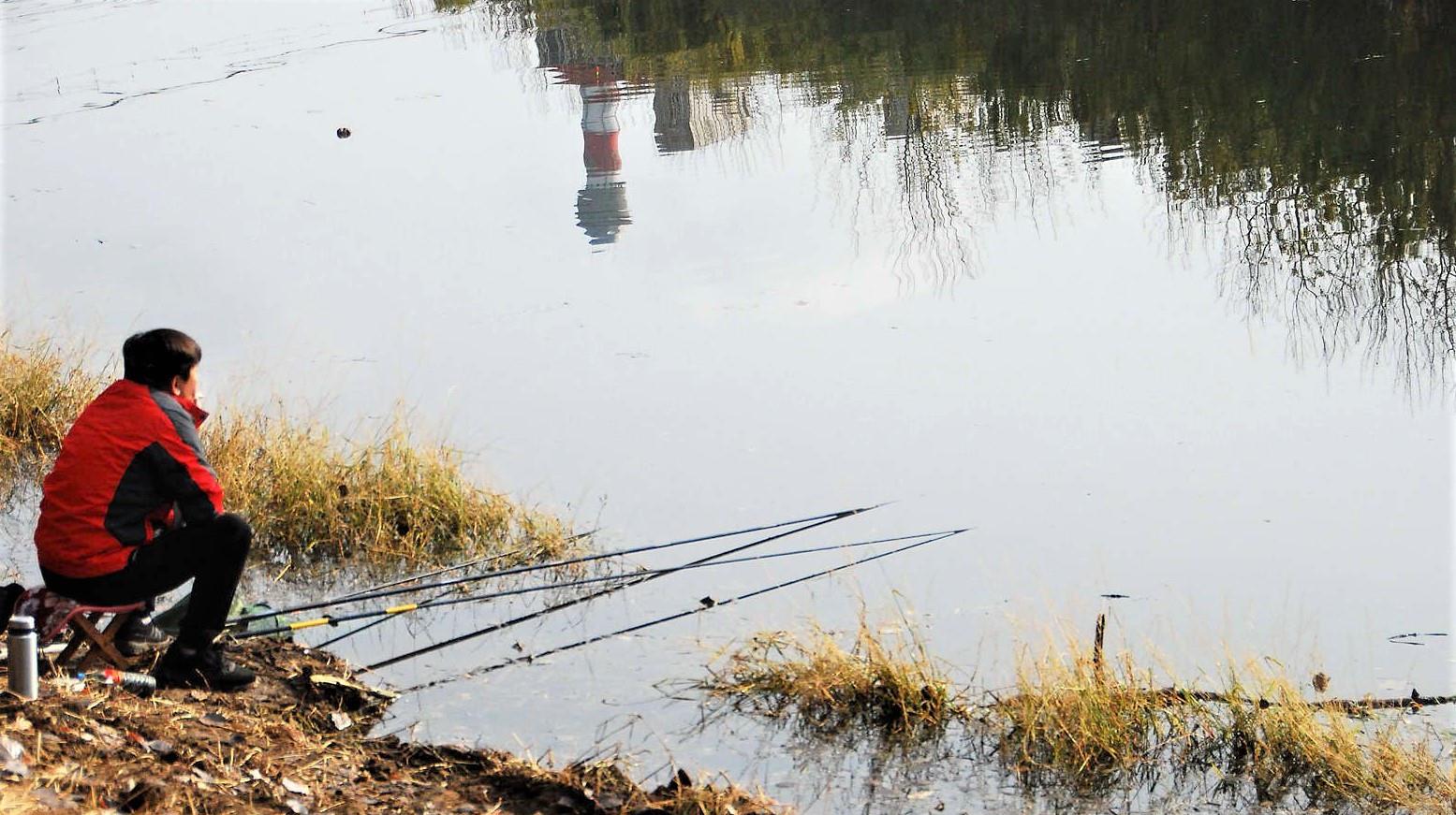 |使用玉米钓鱼哪种挂法最好？调平水钓两目调漂，第一步是否先找底