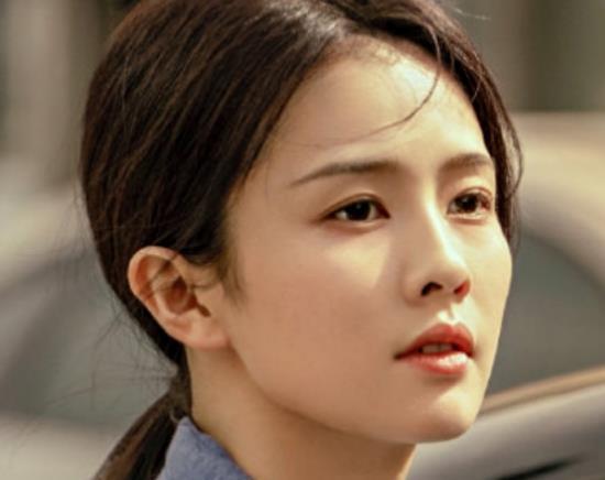 白梦妍|白鹿拍摄车戏都是假开，听听她说的原因，这情商太高了