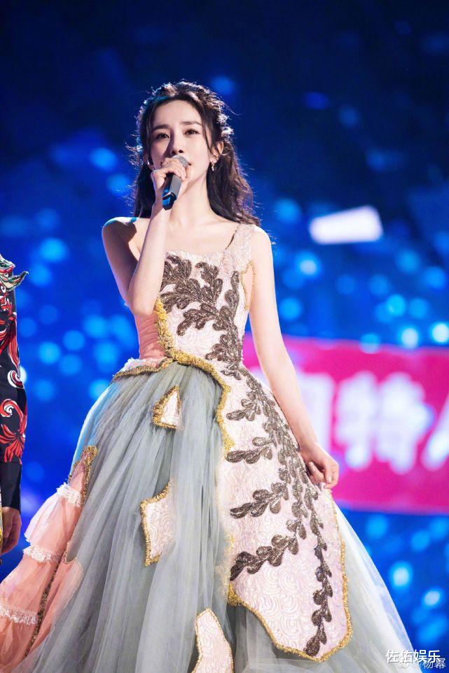 杨幂|被曝和刘恺威有望复合，杨幂表态澄清：认真?道?过别的人就消失吧