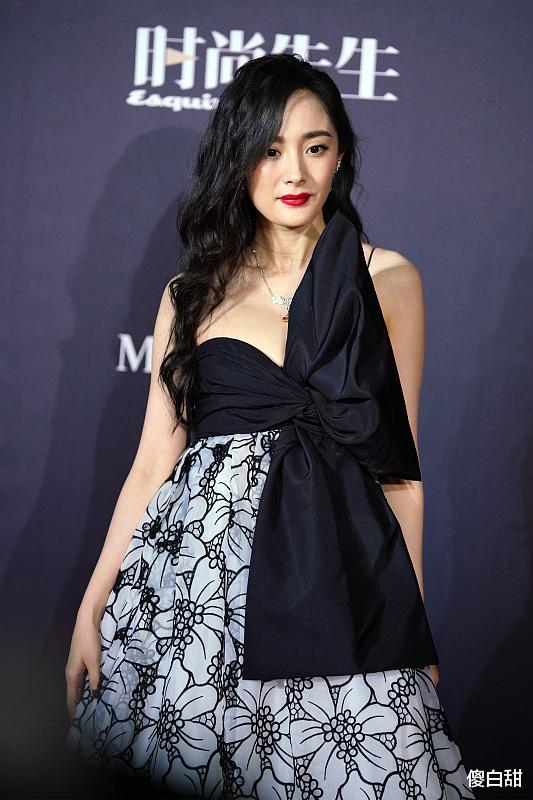 杨幂|2020年艺人名单大公开,杨幂能红这么多年,不是没有原因的!