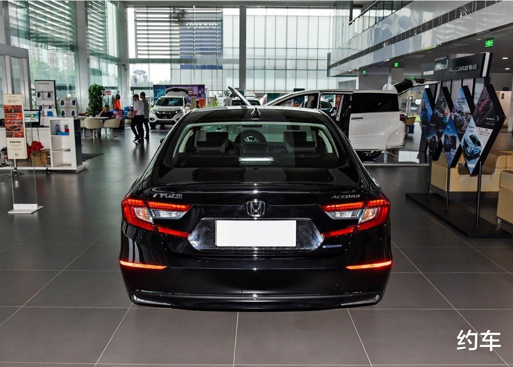 本田雅阁|比帕萨特迈腾还火,1.5T就有194马力,年销超21万台,成同级标杆