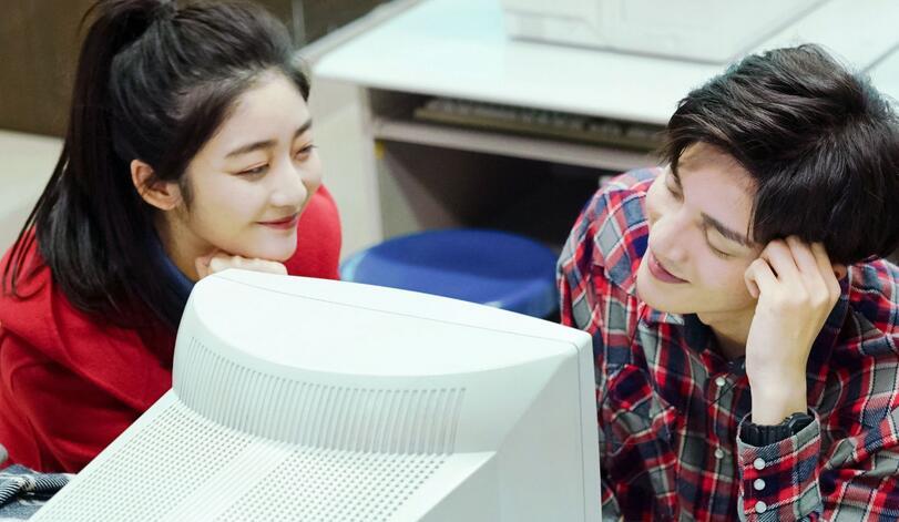 欢欢妈育儿|《上游》小说男女主在一起了吗？剧版和小说有何不同？