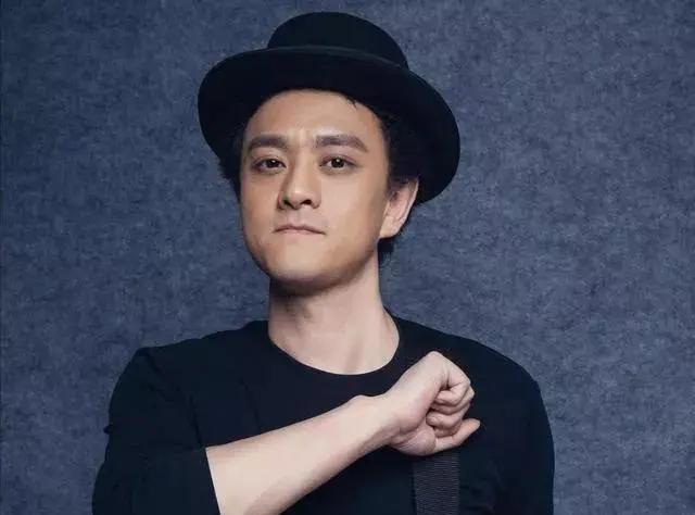 主持人|噩耗!又一31岁知名女主持人突传死讯,闫擎在家中突发意外死亡