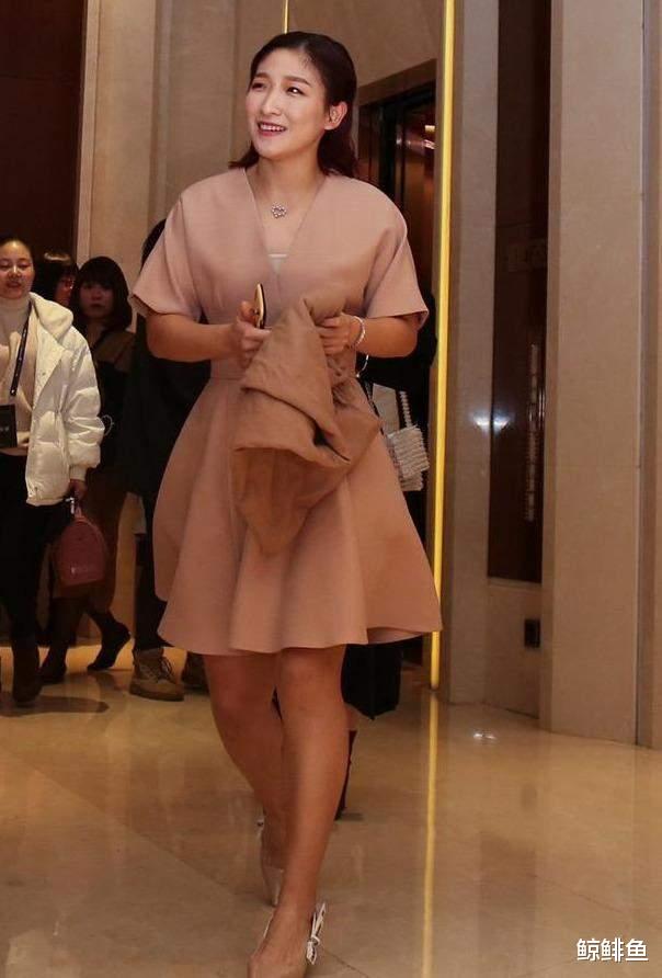 刘诗雯|刘诗雯、石川佳纯少女时代合影照,天真烂漫,摇身一变少女变美女