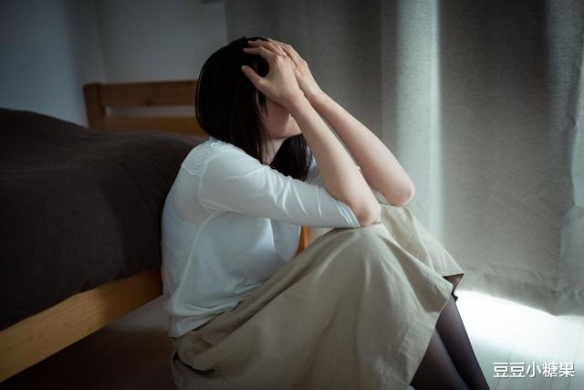 豆豆小糖果|“终于离了,以后不用躲在厨房吃剩饭了”前妻的话,让人心酸