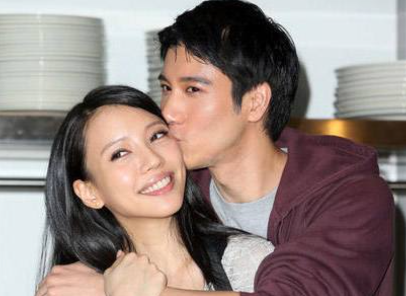 表情包|李靓蕾再发声：愿纷扰归于平淡，王力宏绝望，周杰伦：关我啥事？