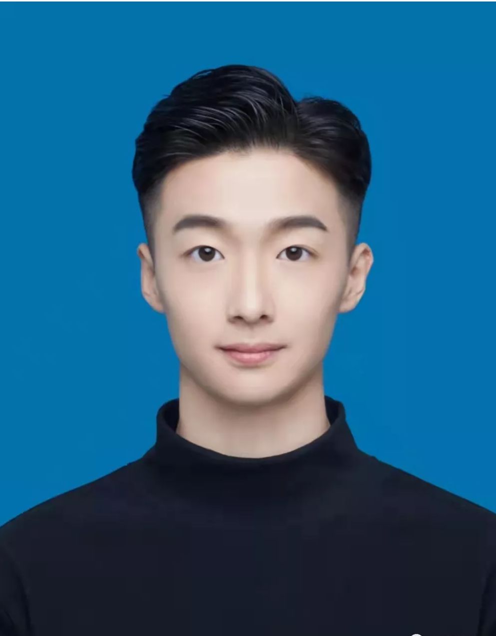 男士发型 男士发型怎么剪才帅气？两侧推短三七分不连接，效果都不错