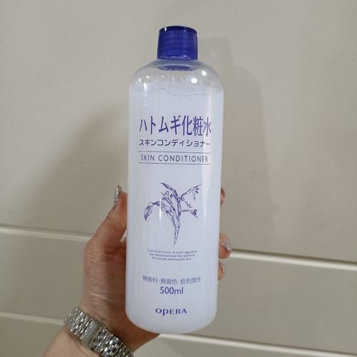 爽肤水 控油补水保湿爽肤水推荐：让肌肤变得健康白皙、水润如雪般晶莹