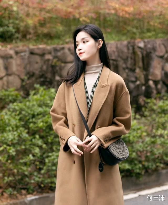 何三沫 不想成为别人眼中的“大妈”,穿对了很关键,可以试试裙装穿搭