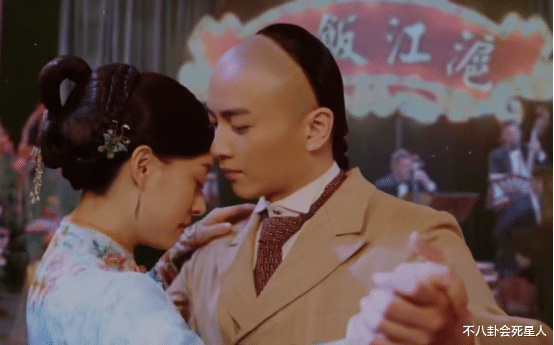 杨幂|清朝辫子装也帅就服这9位，又俊又苏不说，退圈都让人念念不忘