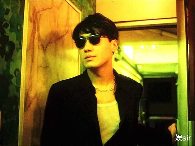 宋轶|又一港星立场存疑？从莫文蔚到黎明，为什么老一辈的艺人一次次地挑战国人底线？