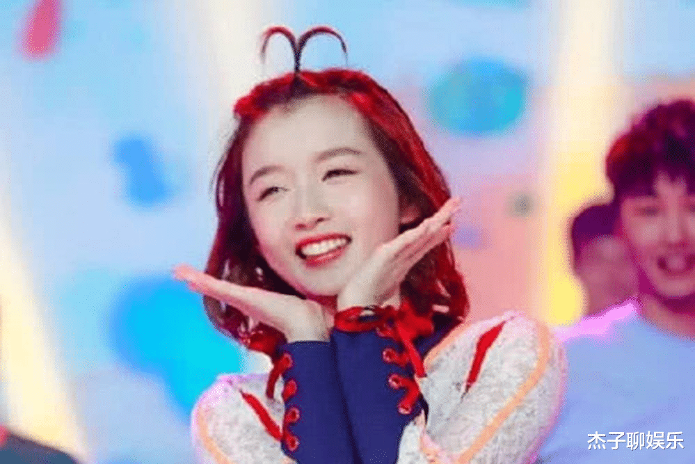 李浩菲|撞脸周冬雨，主持《快本》被骂的李浩菲，新剧合作宋祖儿有望走红