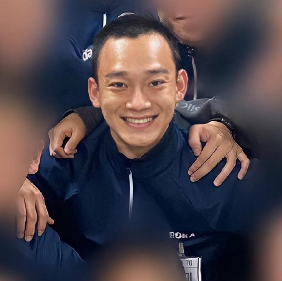 景甜|EXO男团颜值大滑坡！以前都是帅得出圈，如今一个个胖得别致